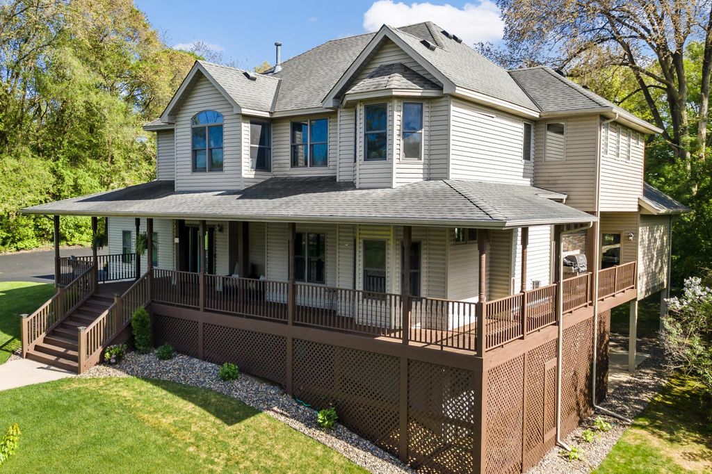 Photo of 512 138th Avenue NE, Ham Lake, MN 55304 (MLS # 7079109)