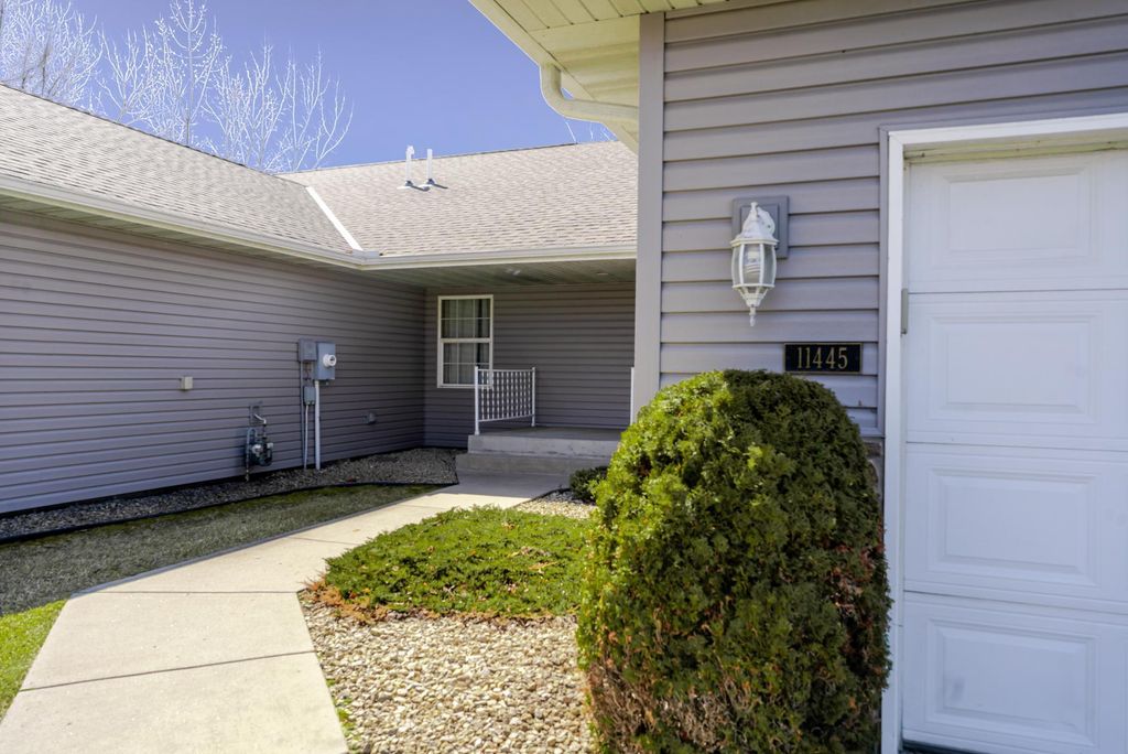 Photo of 11445 Nicholas Circle, Monticello, MN 55362 (MLS # 7056292)