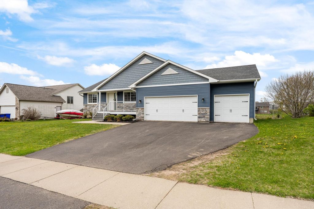 Photo of 239 Plum Tree Lane, Somerset, WI 54025 (MLS # 7070122)