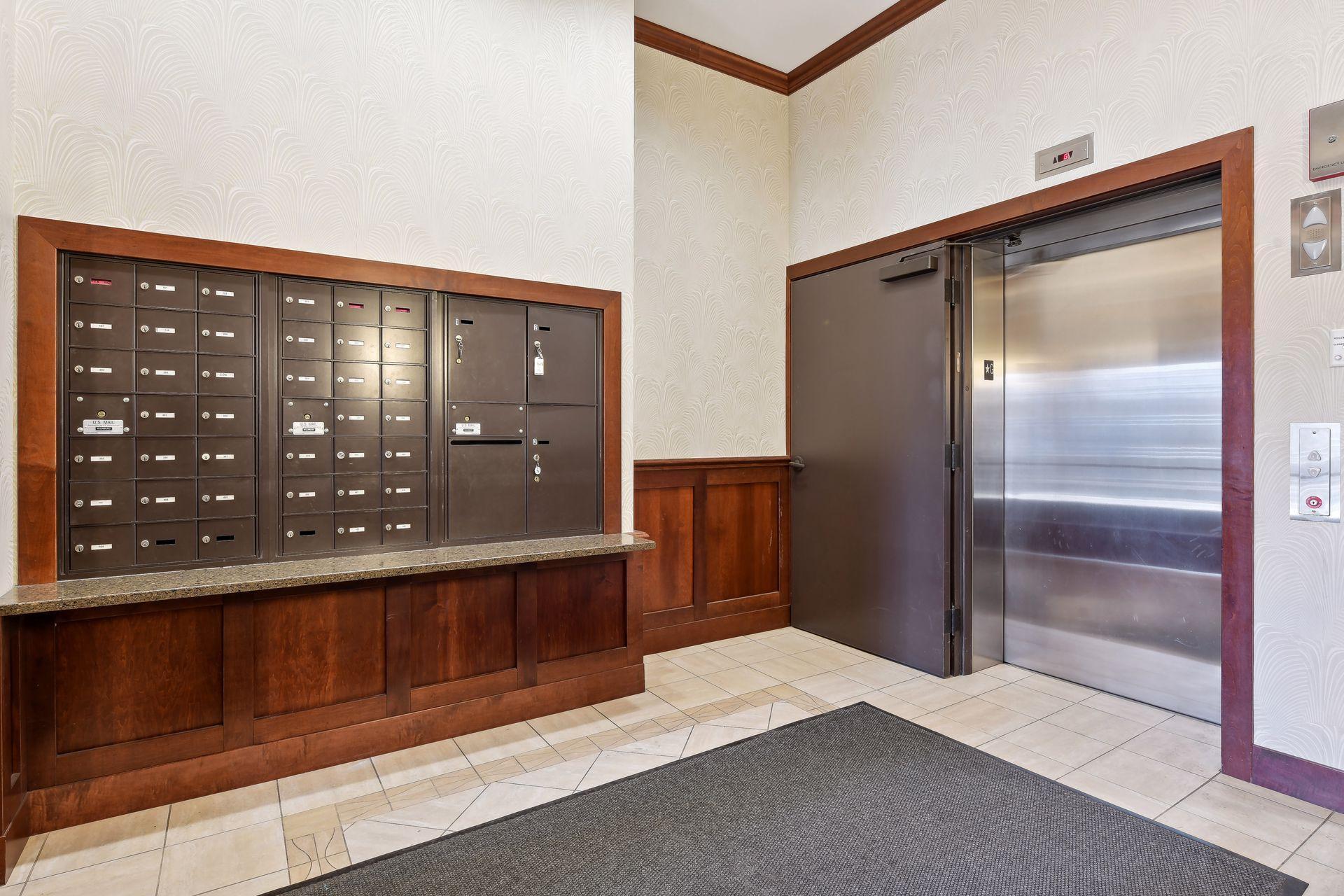 80 Western Avenue N 103