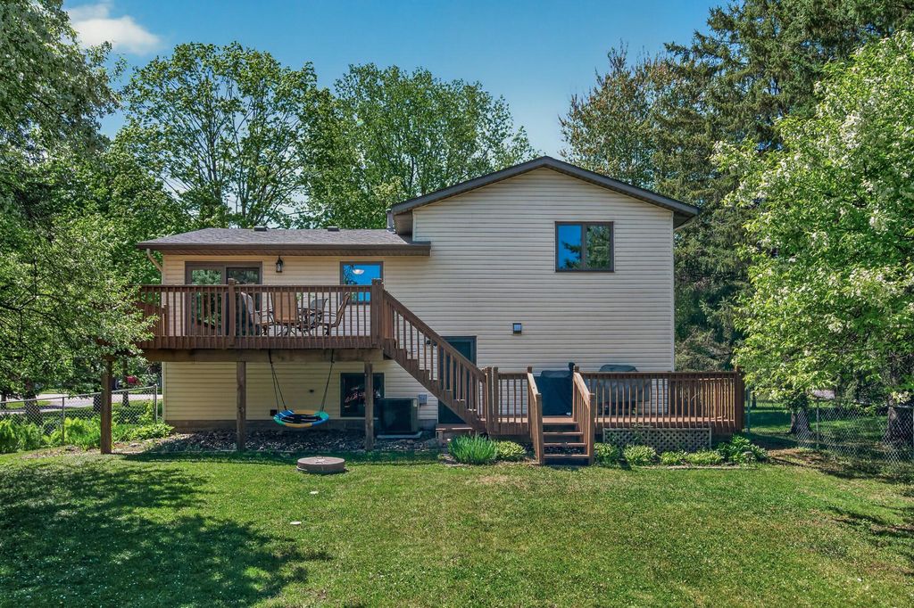 Photo of 61 Quant Court S, Lakeland, MN 55043 (MLS # 7066778)
