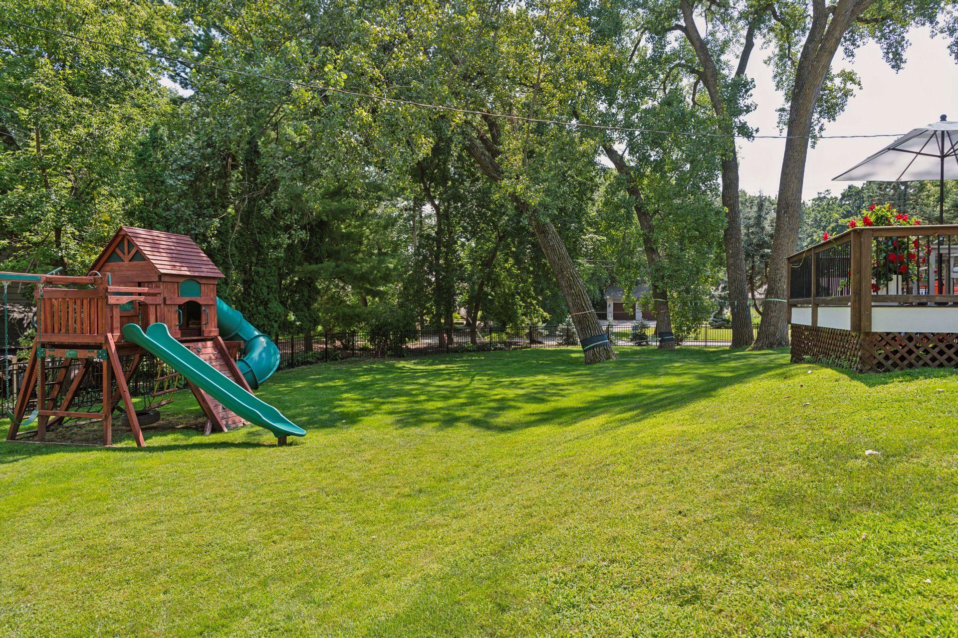 4929 Ridge Road