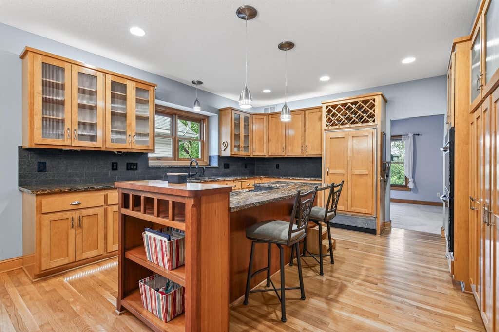 Photo of 877 New Century Boulevard S, Maplewood, MN 55119 (MLS # 7130123)
