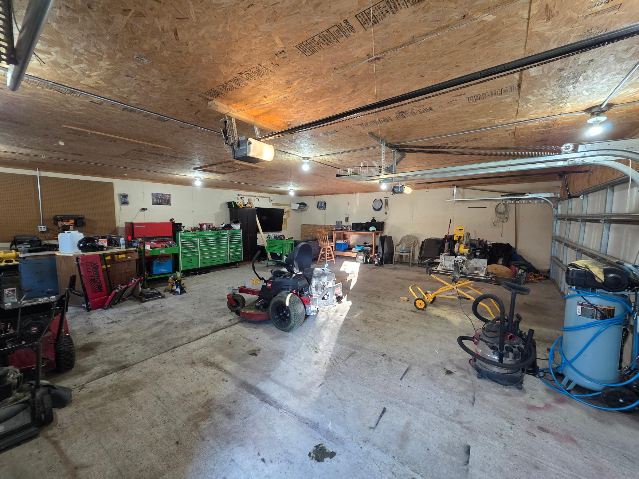 330 Arglen Drive