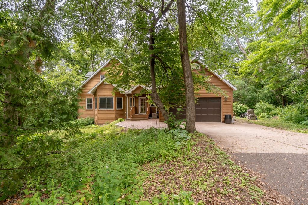 Photo of 5511 Hugo Road, White Bear Twp, MN 55110 (MLS # 7099576)