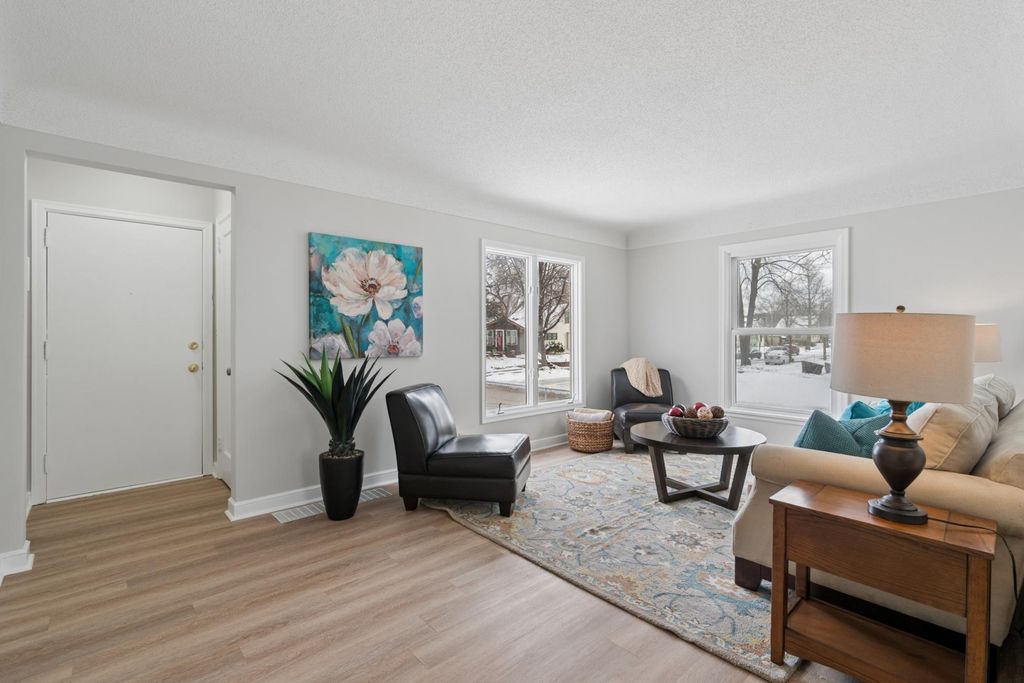 Photo of 4601 Russell Avenue N, Minneapolis, MN 55412 (MLS # 7023804)