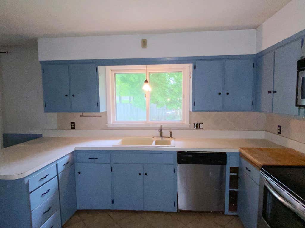 Photo of 315 Charles Street SW, Hutchinson, MN 55350 (MLS # 7117953)