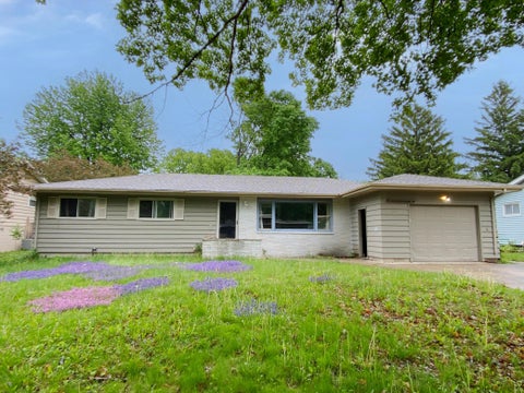 Photo of 315 Charles Street SW, Hutchinson, MN 55350 (MLS # 7117953)