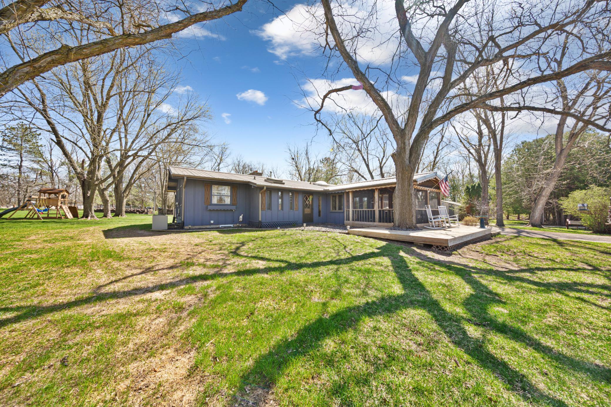 1304 34th Drive NE