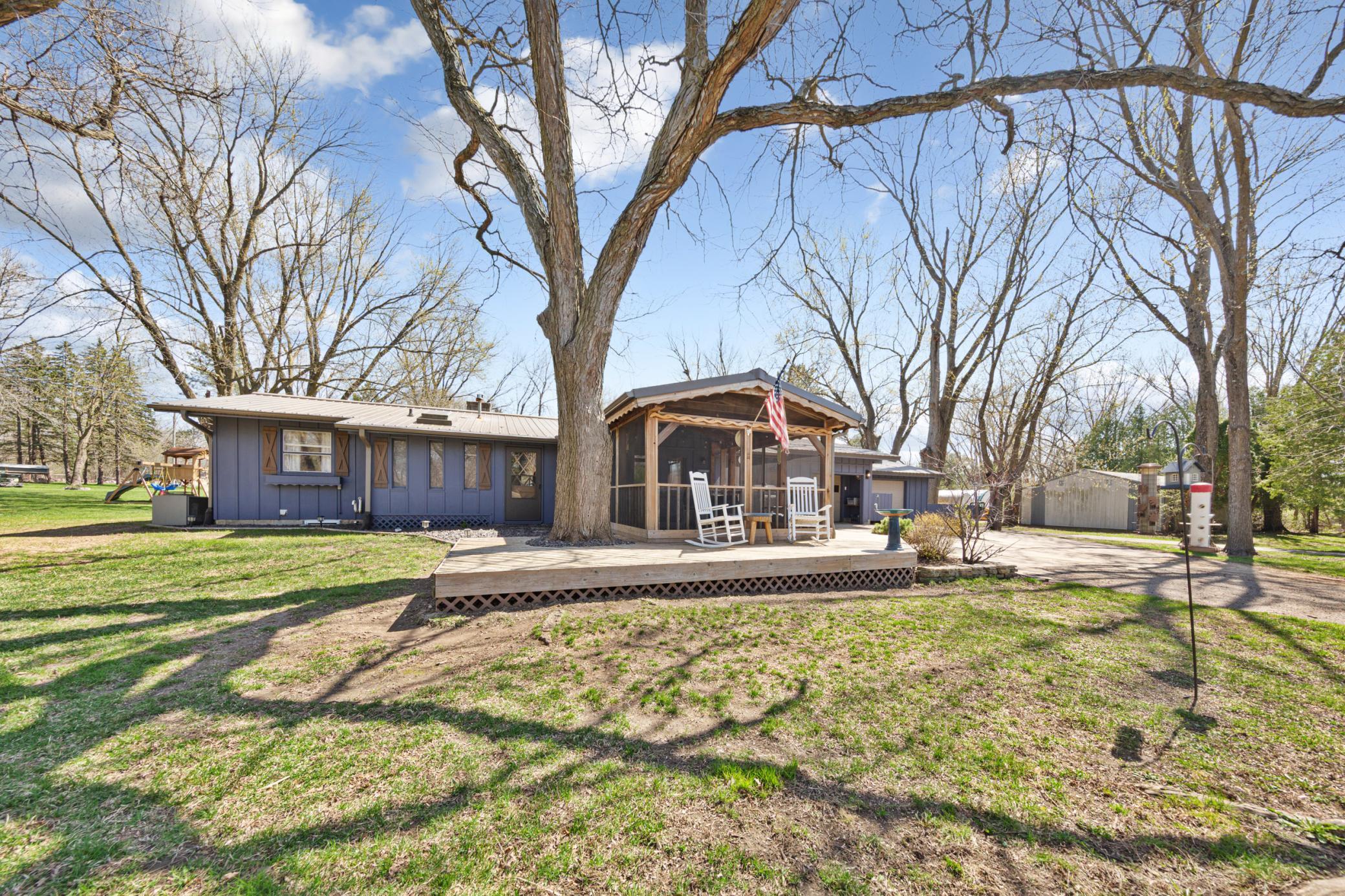 1304 34th Drive NE