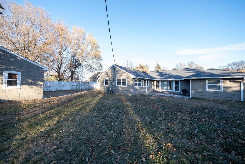 Photo of 6620 Oakland Avenue, Richfield, MN 55423 (MLS # 6820712)