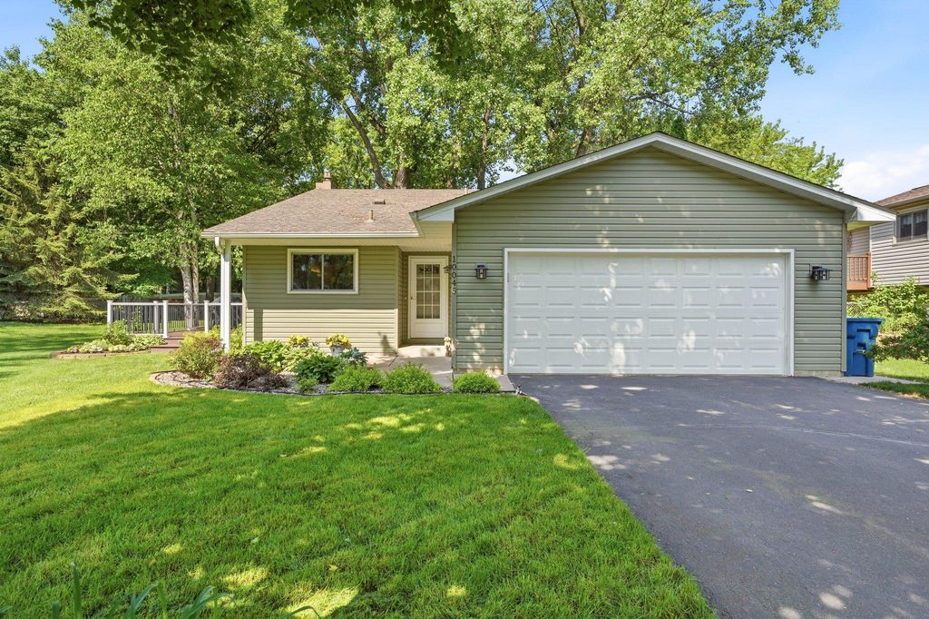 Photo of 10045 Hemlock Lane N, Maple Grove, MN 55369 (MLS # 7082741)