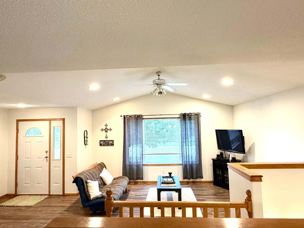 Photo of 407 Oak Crest Boulevard, Roseau, MN 56751 (MLS # 7123179)