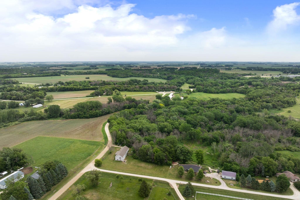 Photo of 18486 625th Street, Dodge Center, MN 55927 (MLS # 7088239)