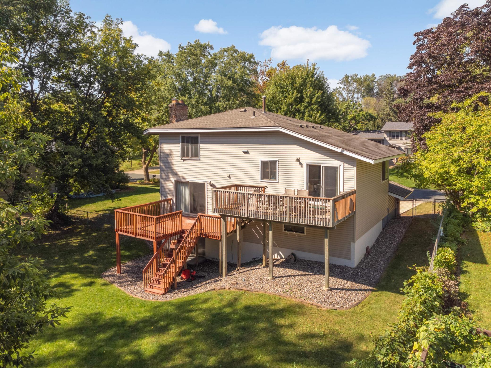 13313 Lakeview Drive