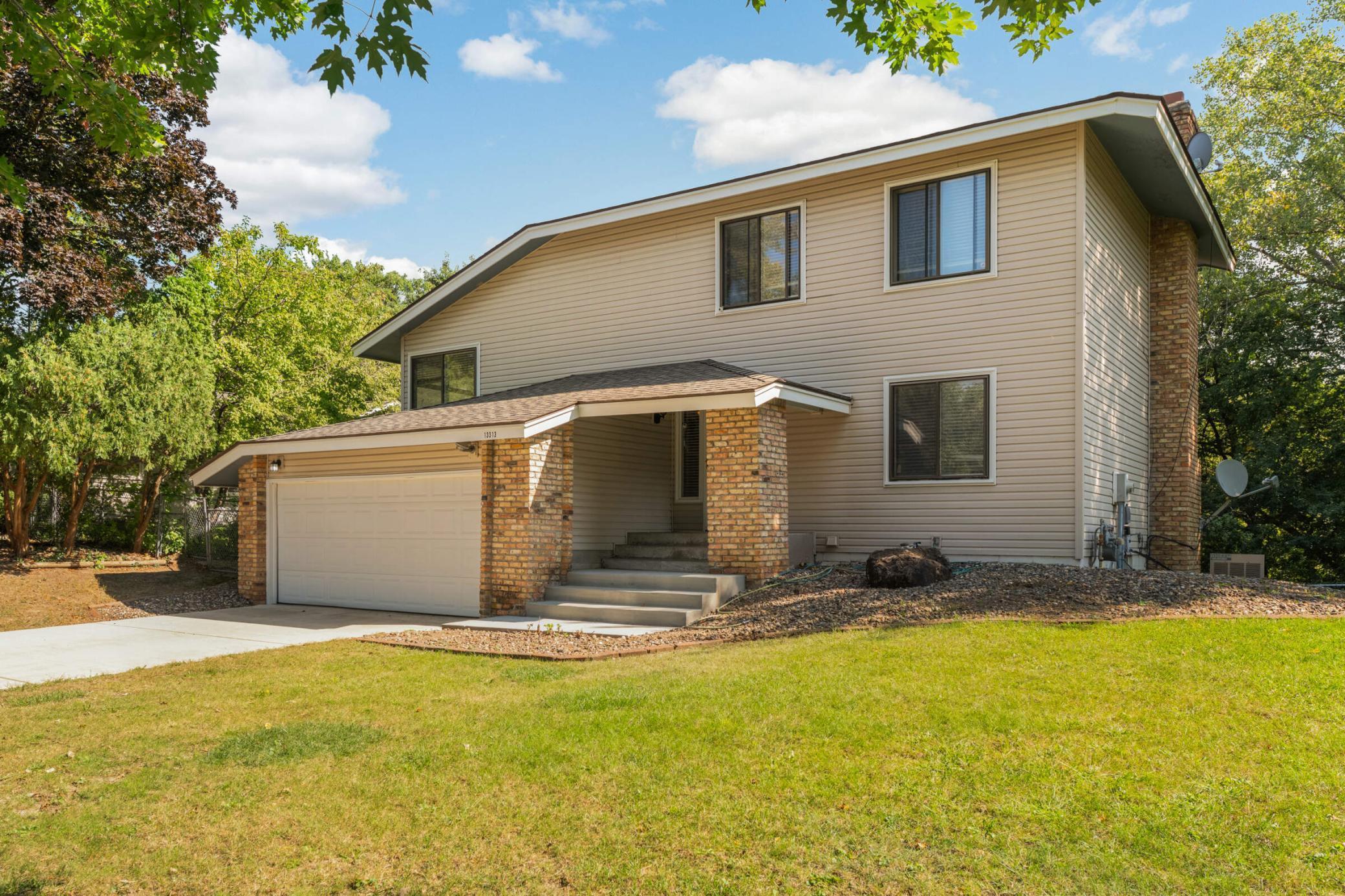 13313 Lakeview Drive