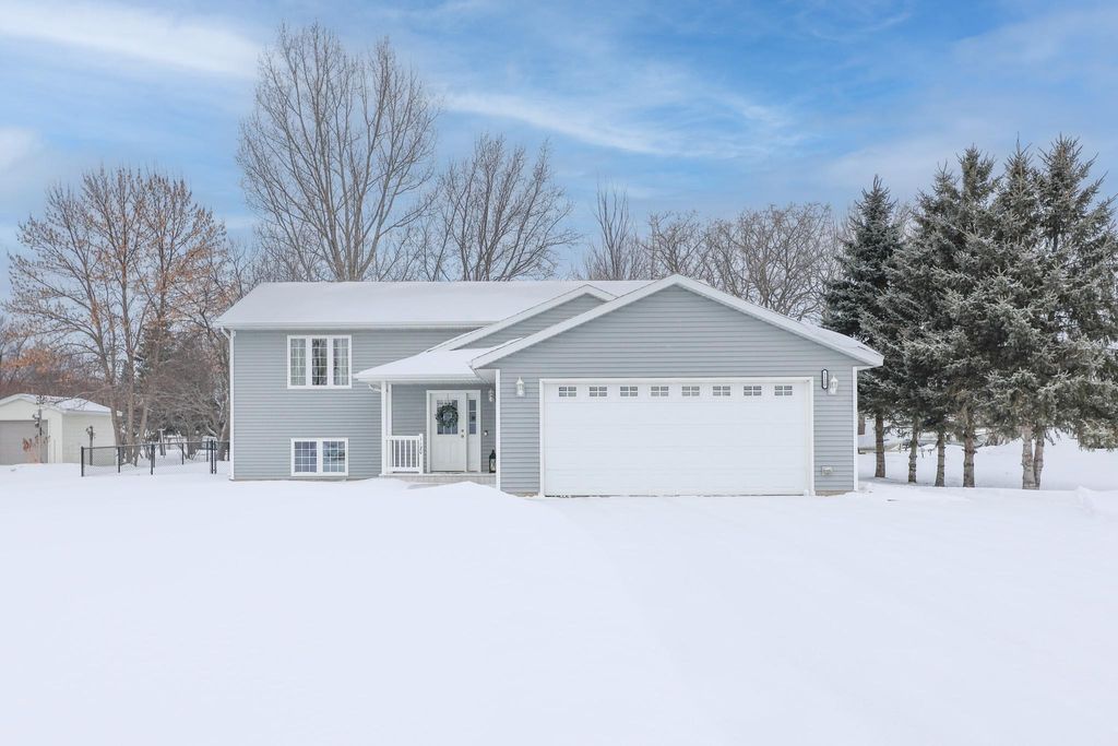 Photo of 1120 Madisson Street, Alexandria, MN 56308 (MLS # 7012134)