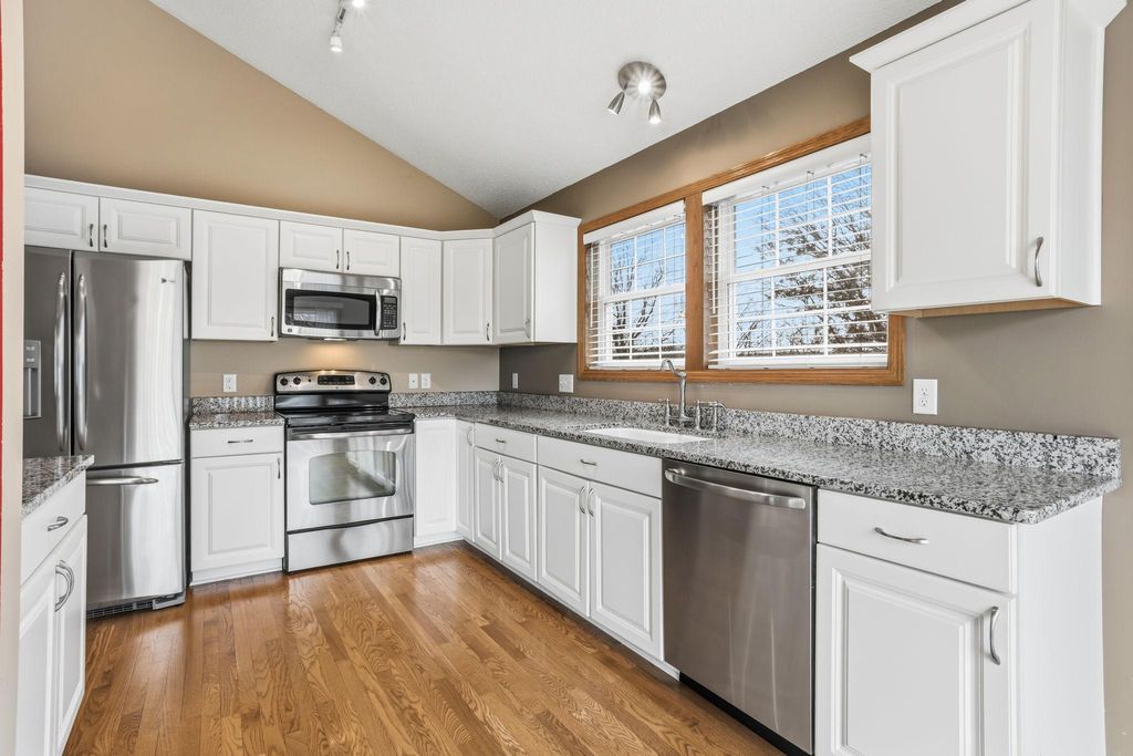 Photo of 7506 Hampton Lane, Shakopee, MN 55379 (MLS # 7023750)