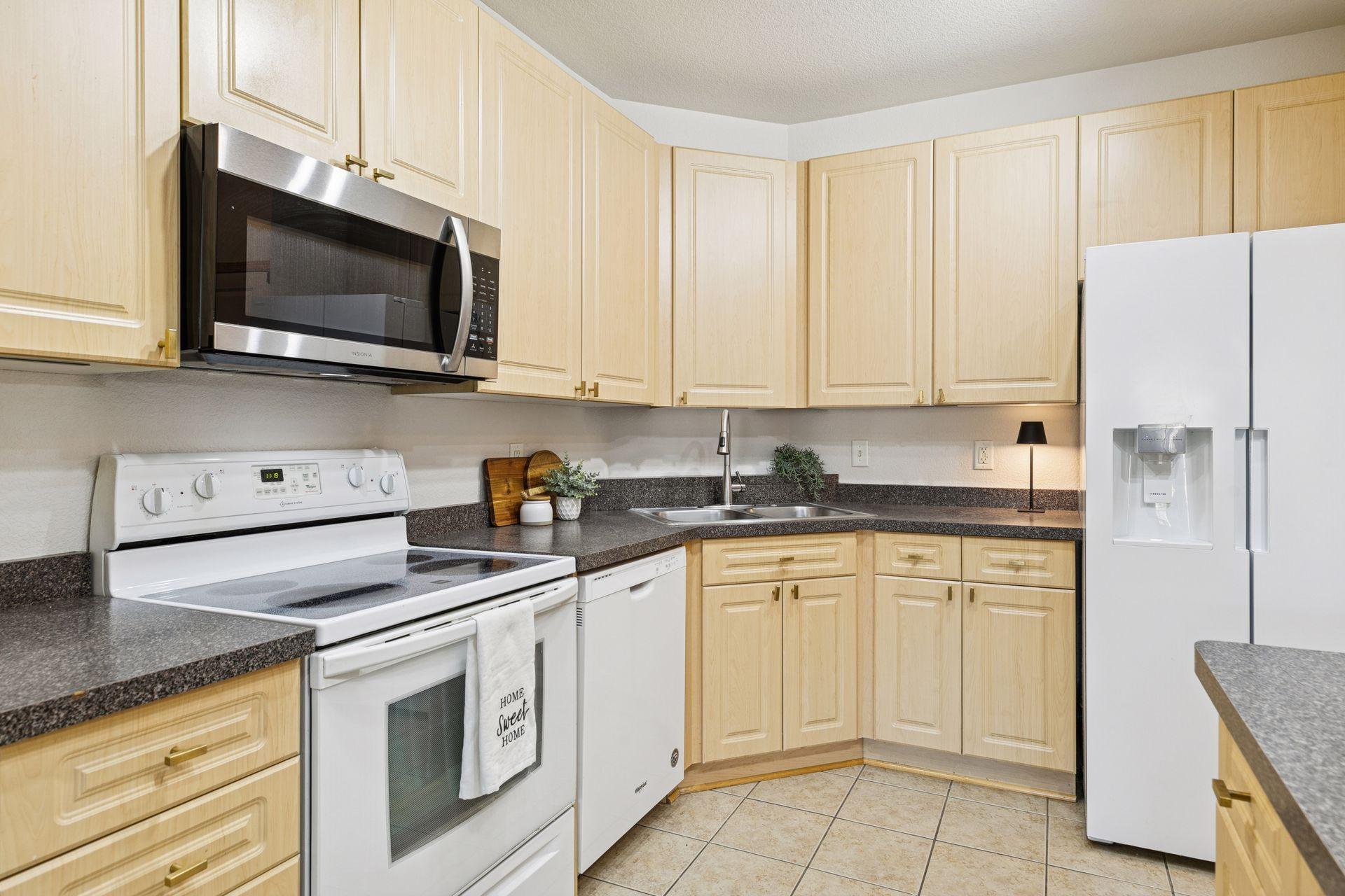 1800 Graham Avenue 325