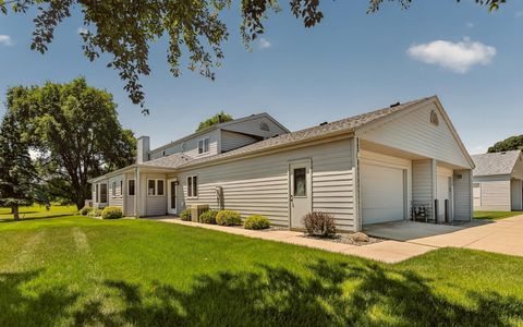 Photo of 4862 Tee Court SW, Rochester, MN 55902 (MLS # 7095981)