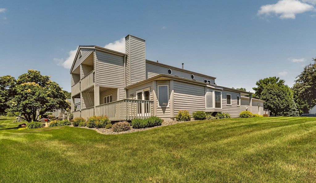 Photo of 4862 Tee Court SW, Rochester, MN 55902 (MLS # 7095981)