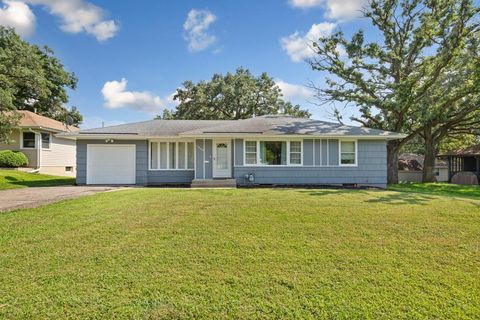 7009 Cedar Lake Road S Saint Louis Park MN 55426