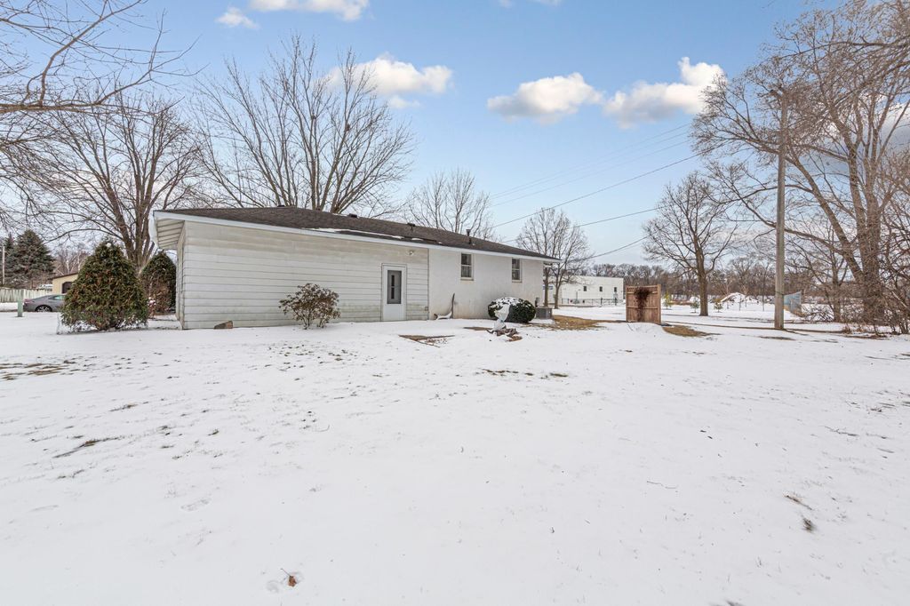 Photo of 730 9th Street NW, Faribault, MN 55021 (MLS # 7026646)