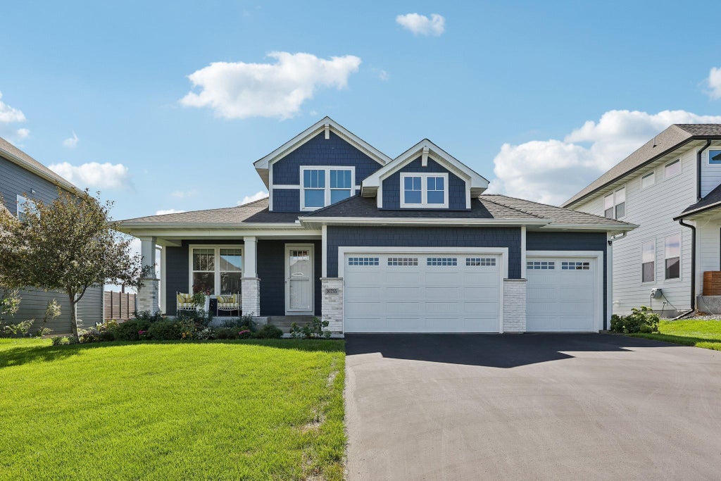 Photo of 10755 38th Street N, Lake Elmo, MN 55042 (MLS # 7134317)