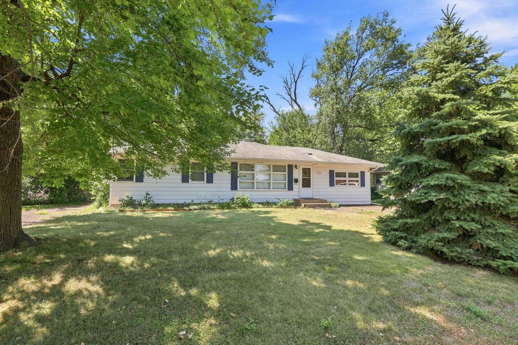 Photo of 5355 Northport Drive, Brooklyn Center, MN 55429 (MLS # 7115962)