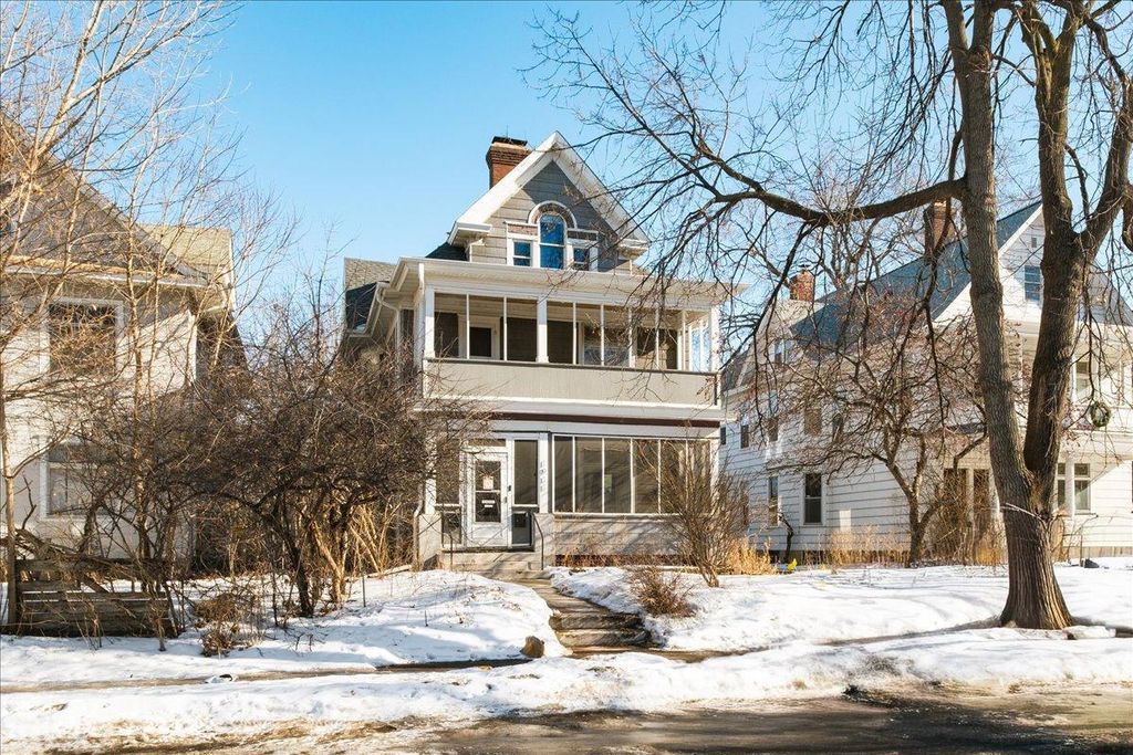 Photo of 1911 Elliot Avenue, Minneapolis, MN 55404 (MLS # 7018361)