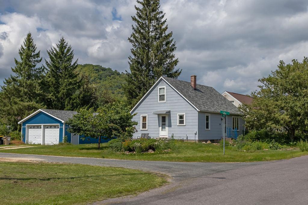 Photo of 108 S 9th Street, Brownsville, MN 55919 (MLS # 7146802)
