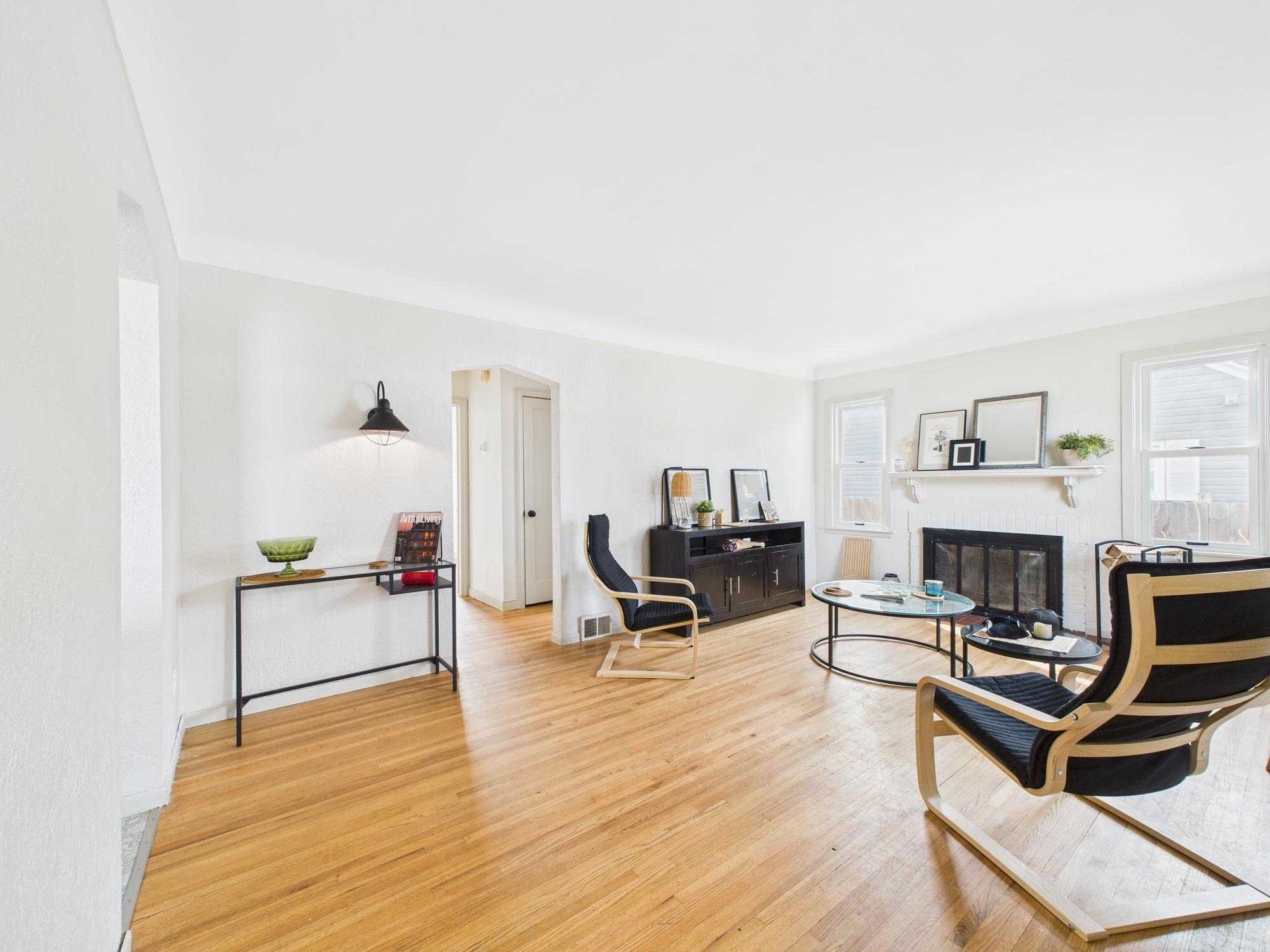 1628 Arlington Avenue E