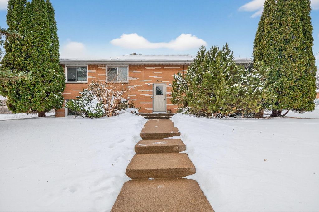 Photo of 2717 Virginia Avenue N, New Hope, MN 55427 (MLS # 6826651)