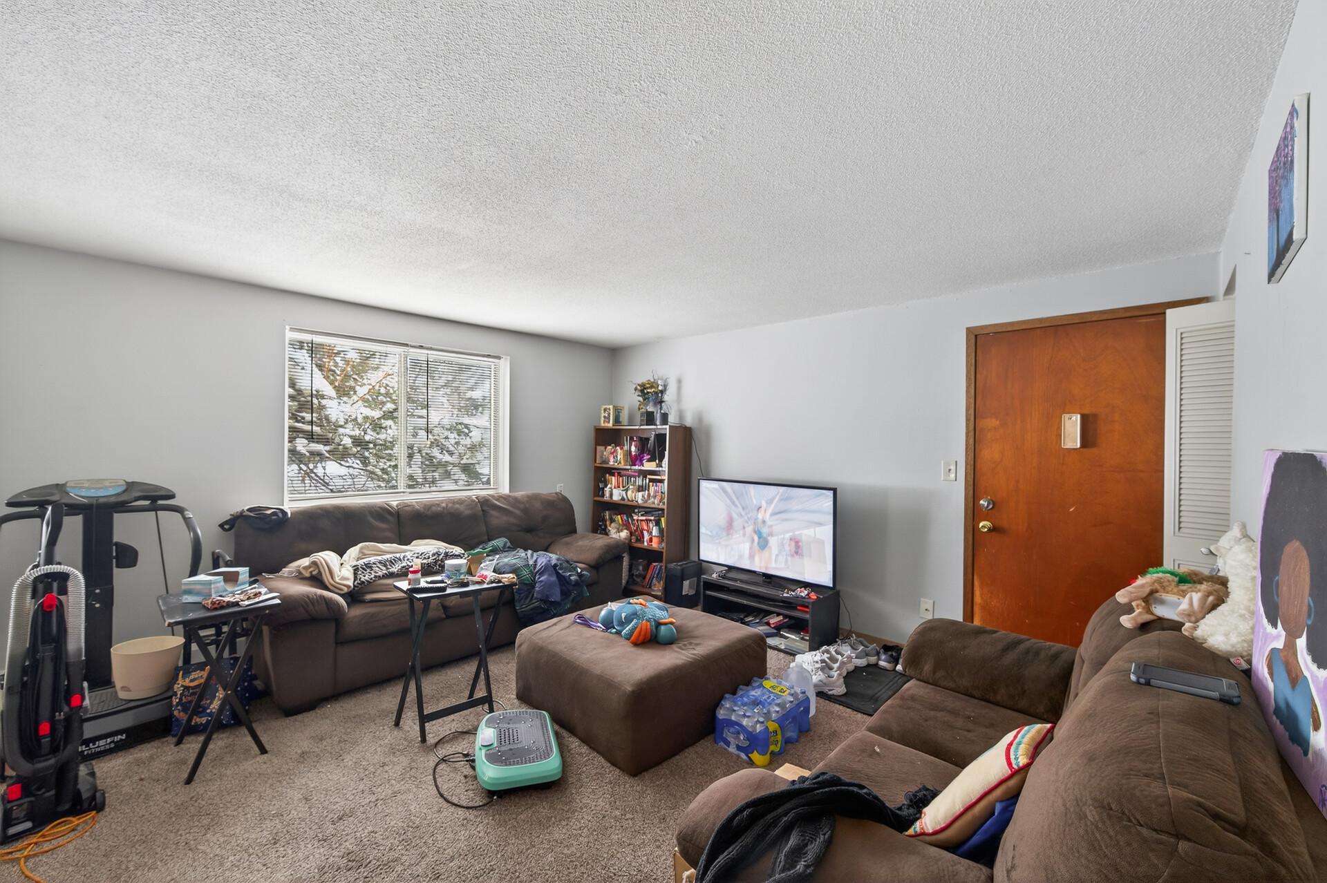 2717 Virginia Avenue N