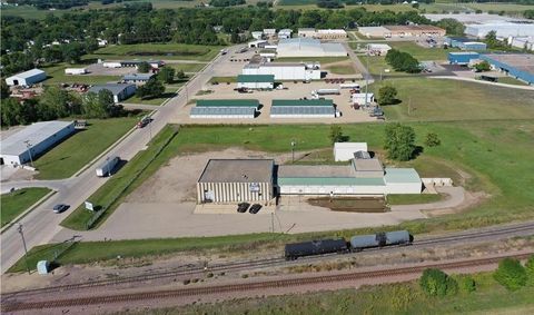 Photo of 2417 Myers Road, Albert Lea, MN 56007 (MLS # 6767408) Photo of 2417 Myers Road, Albert Lea, MN 56007 (MLS # 6767408)