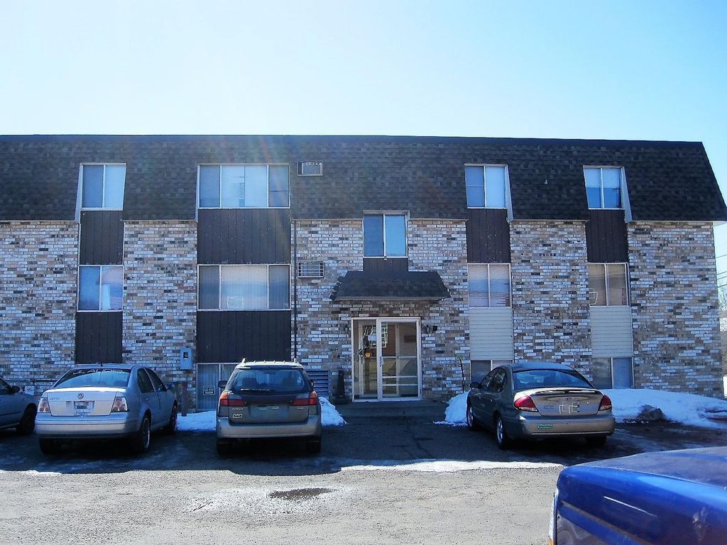 Photo of 539 S Wasson Lane #303, River Falls, WI 54022 (MLS # 7011895)