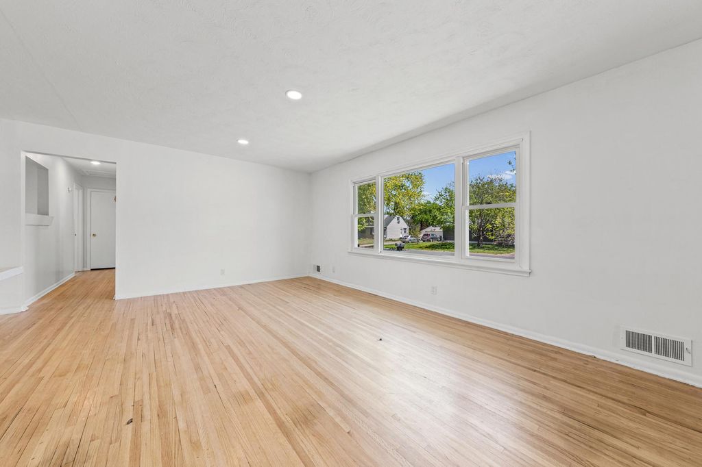 Photo of 2134 Garnet Drive, Eagan, MN 55122 (MLS # 7052751)