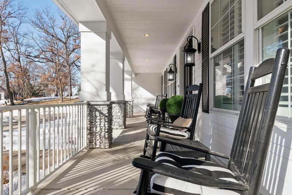 Photo of 1617 Linner Road, Wayzata, MN 55391 (MLS # 7007852)