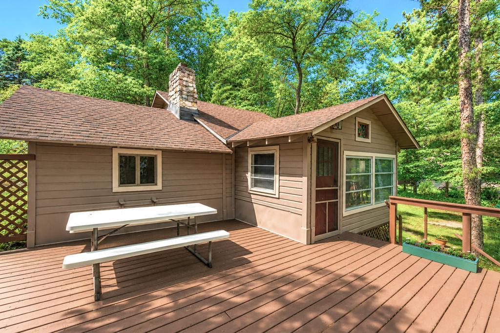 9186 Iris Lane