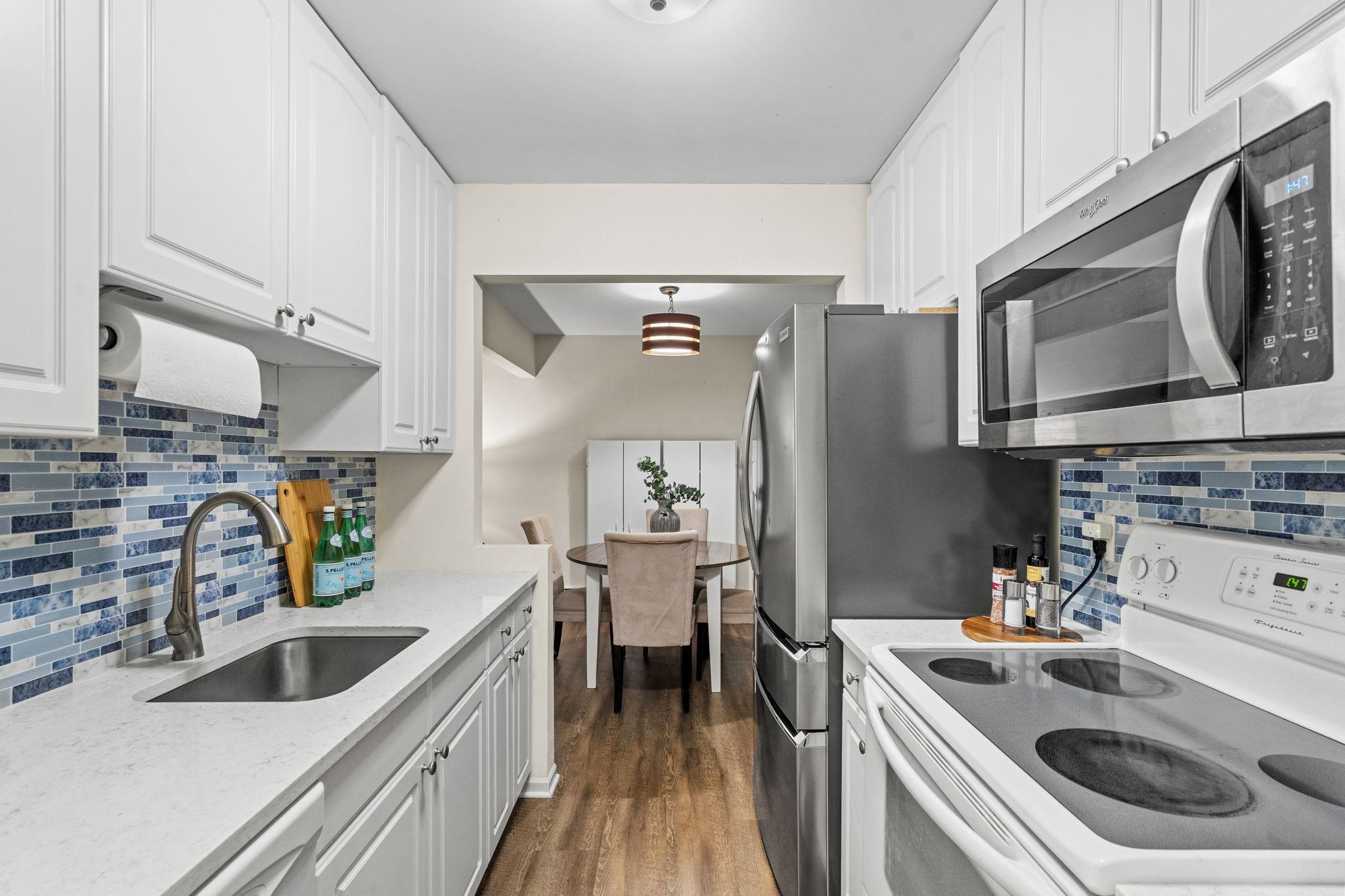 4407 Wilshire Boulevard 305