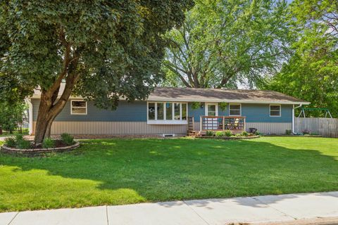 1412 10th Avenue W Shakopee MN 55379