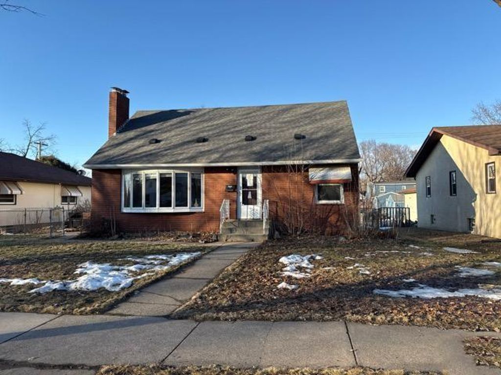 Photo of 1821 Nebraska Avenue E, Saint Paul, MN 55119 (MLS # 7028225)