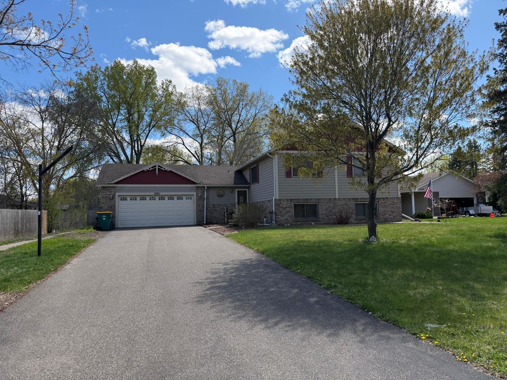 Photo of 2201 84th Avenue N, Brooklyn Park, MN 55444 (MLS # 7067605)