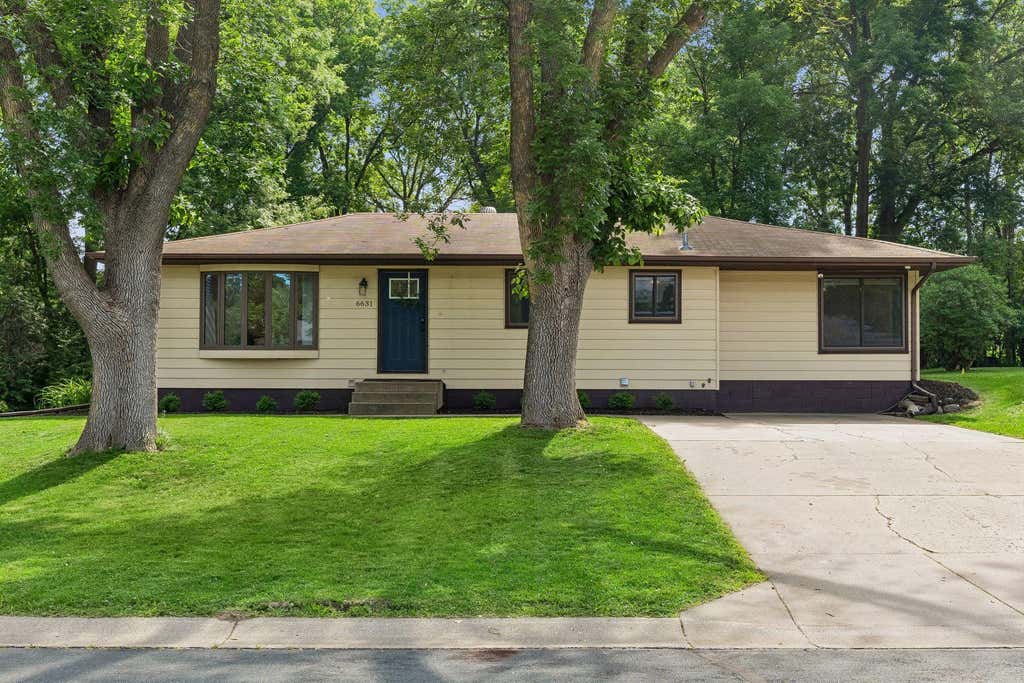 Photo of 6631 Oakwood Street, Rockford, MN 55373 (MLS # 7112569)