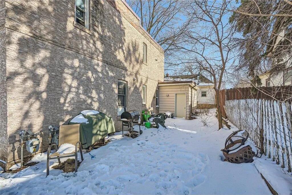 Photo of 88 Cook Avenue W, Saint Paul, MN 55117 (MLS # 7159592)