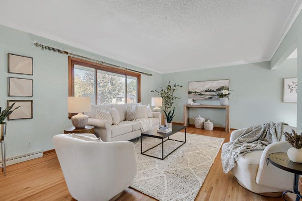 182 EMERSON AVE W, SAINT PAUL, MN 55118 - Image 6edfbd01aa06ebe40e2e09c16edfb408/3501408147