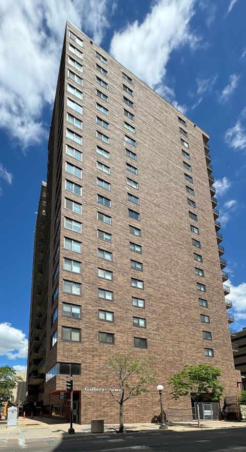 26 10th Street W 1701 Saint Paul MN 55102