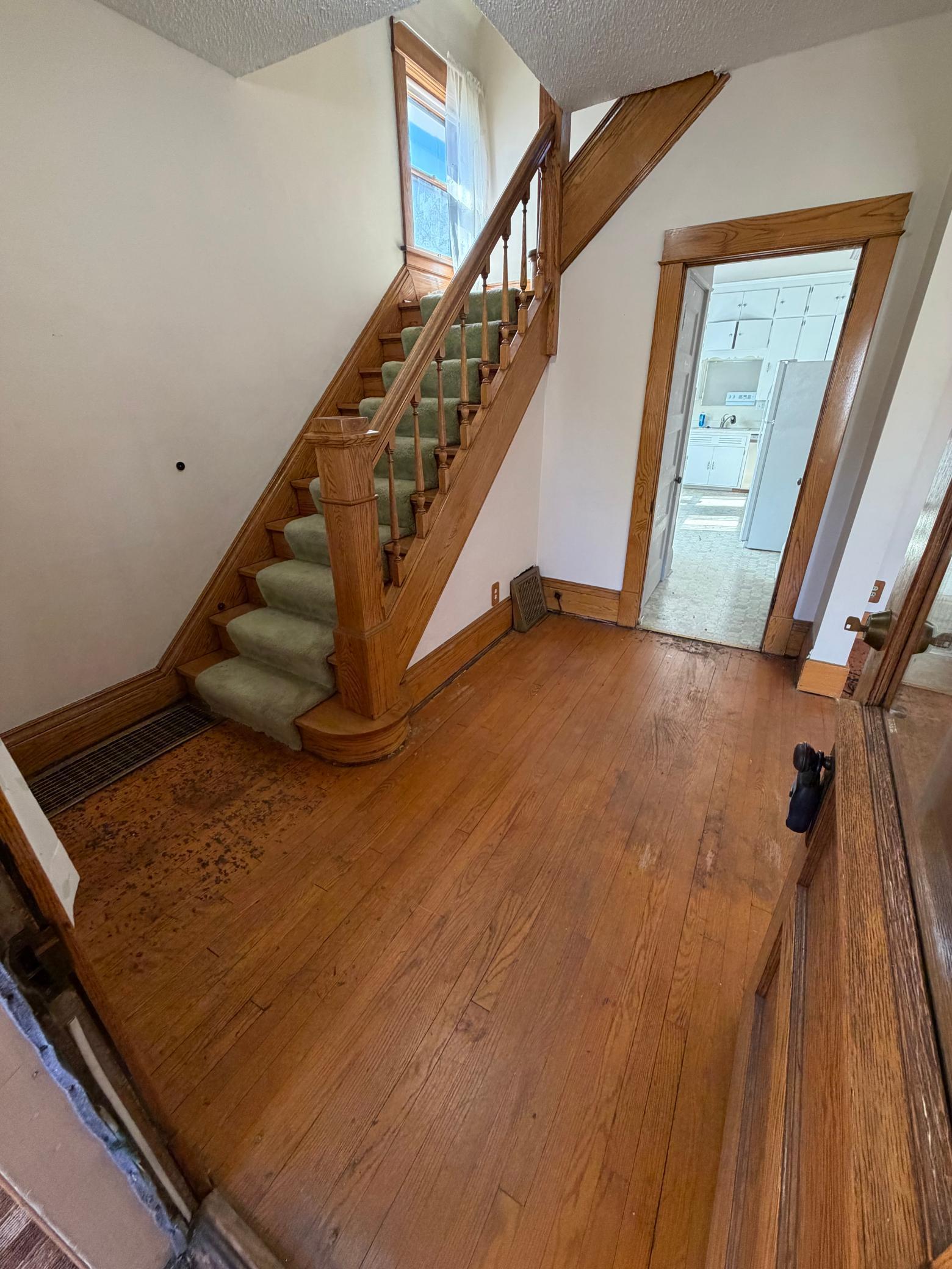 827 Lafond Avenue