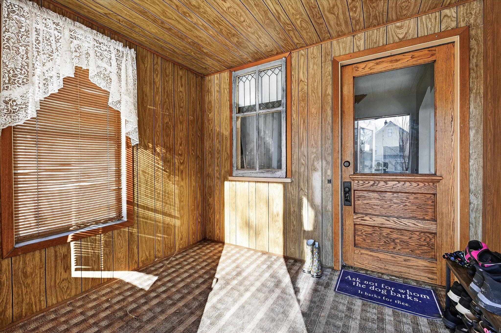 827 Lafond Avenue