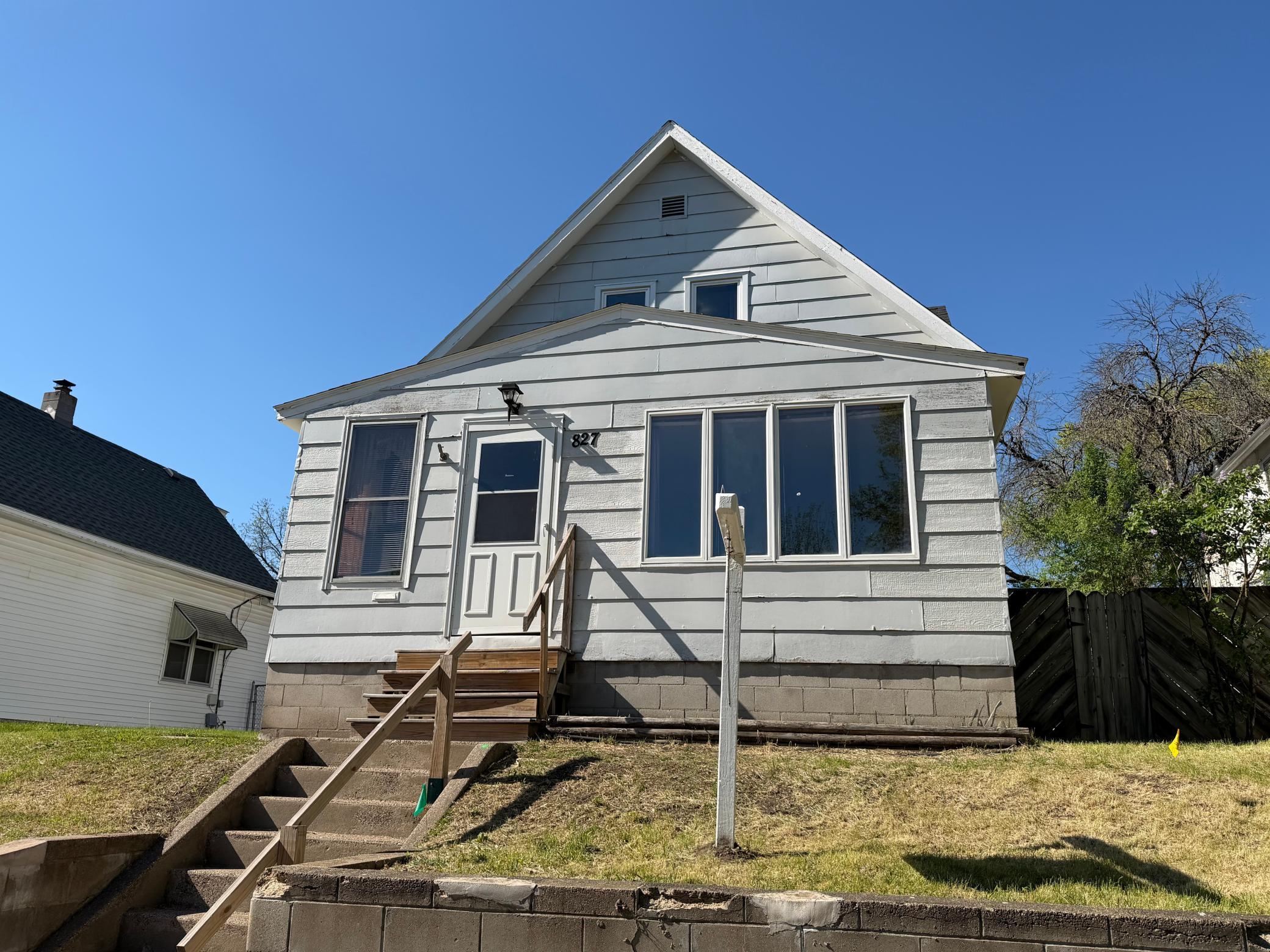 827 Lafond Avenue